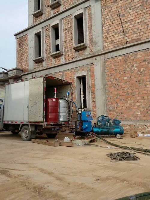 外墻保溫一般用什么材料好? 聚氨酯好不好(圖1) 新建筑外墻保溫施工